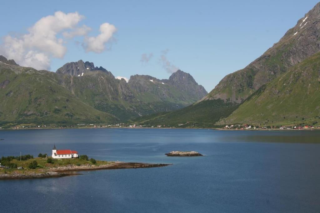Charming House By The Sea, Lofoten! Laupstad Exterior photo
